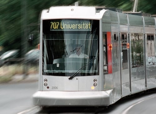 Eingesetzt werden DEFORM plus Einheiten auch in Straßenbahnen